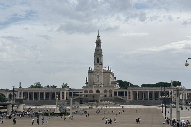 1 - Day Tour, Small Groups - Fatima, Nazareth, Battle, Obidos - How this day trip strings Fatima, Batalha, Nazaré, and Óbidos in one smooth loop