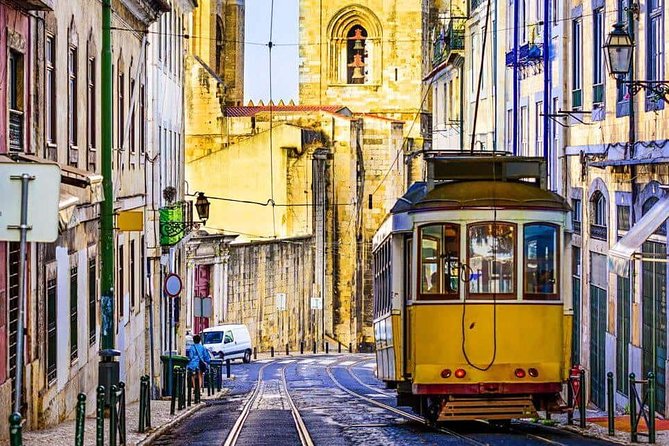 1 to 8 person private tour of Lisbon & Belém & Jerónimos - Santa Justa Lift and the Bairro Alto belt: views plus character