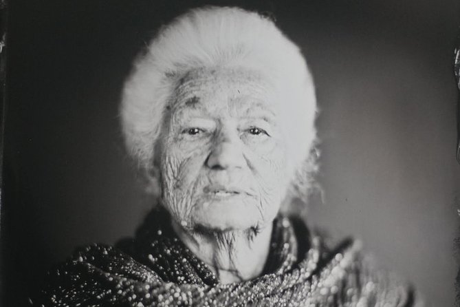 19th Century Photography Experience - Picking Up Your Aluminium Plate Tintype and Protecting It