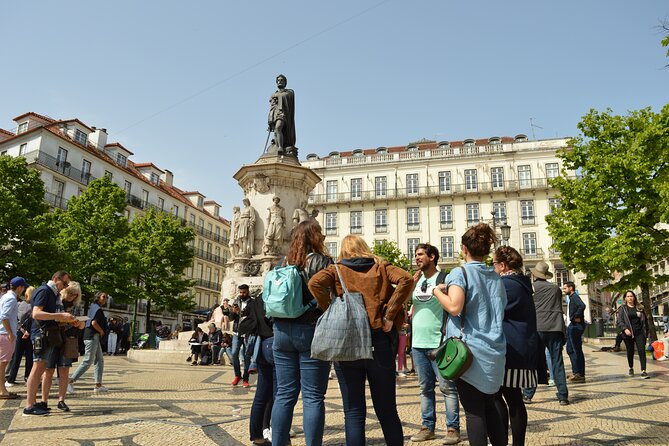 2-hour city tour of Lisbon's highlights - Time Out Market Lisboa finish: practical food tips and a local reset