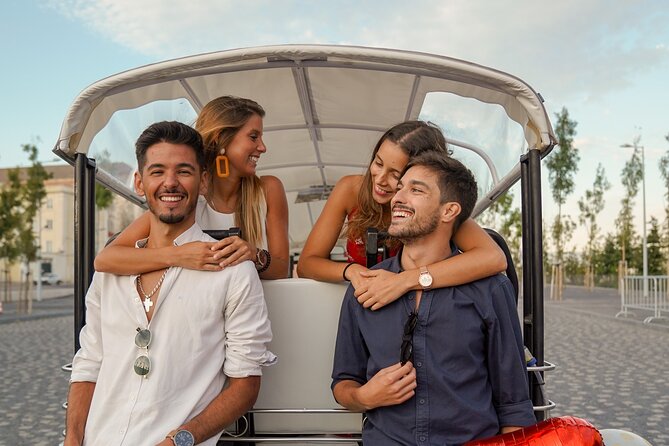 2 Hour Lisbon Private Guided Tour in a Tuk Tuk - Alfama: where the real maze feeling starts