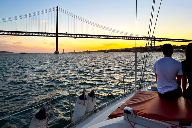 2 Hours Private Sailing Tour with Wine and Snacks - Meeting at Doca Alcântara: easy access, no fuss