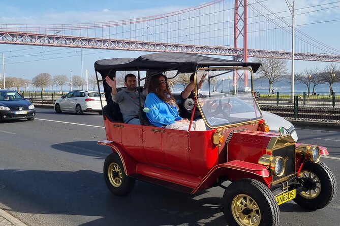 2h Classic Tuk: Discover Lisbon’s Hidden Treasures - Price and Value: When $192.66 Per Group Makes Sense
