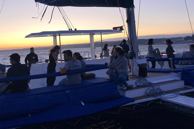 2H Private Sailing Catamaran "Vertigo" Tour in Lisbon up to 18pax - Ponte 25 de Abril: The Bridge Shot You’ll Actually Want