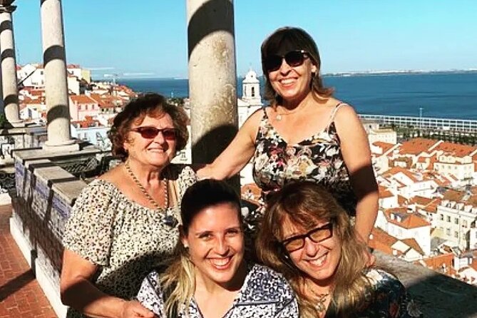 2H Tuk Tuk Tour Central Lisbon - Baixa and Garrett Street: reconstruction, shopping stops, and Pessoa’s corner