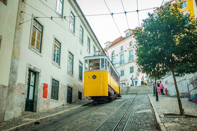 3-Hour Private Guided Walking Tour of Lisbon - Igreja de S Domingos: A Quick Church Stop That Adds Depth