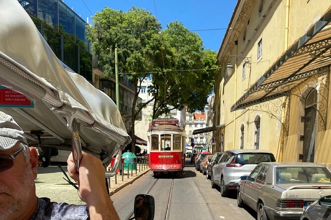 3 Hours Private Lisbon Food Tuk Tour - National Pantheon (St. Engratia): baroque focus, centuries in one place