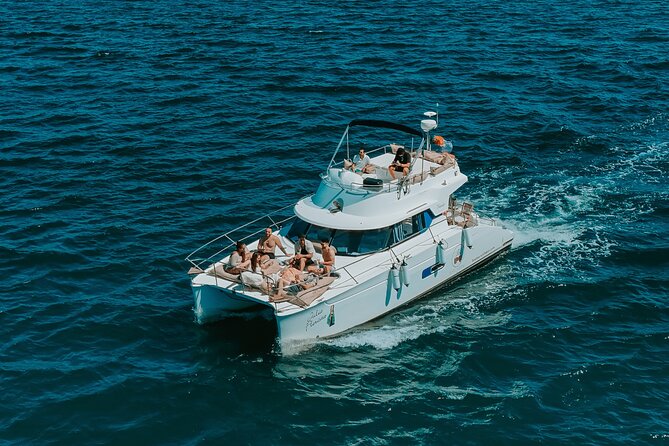 3 Hours Private Tour with Dives in Catamaran in Lisbon - Key highlights