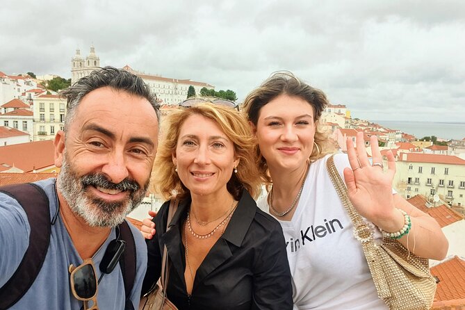 3 Hours Tuk Tuk Tour - Lisboa beyond the guidebooks - Mouraria and Senhora do Monte: culture on the move, plus the best sunset odds
