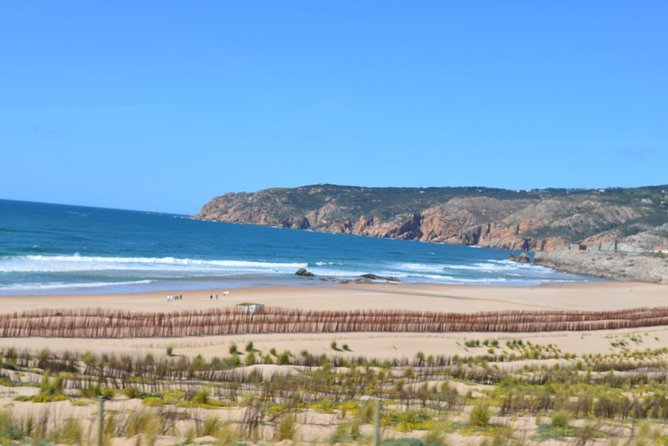 3-Night Private Tour of Lisbon, Sintra, Cascais, Estoril, Sesimbra and Arrábida - Fado dinner show: a ready-made evening with transport included