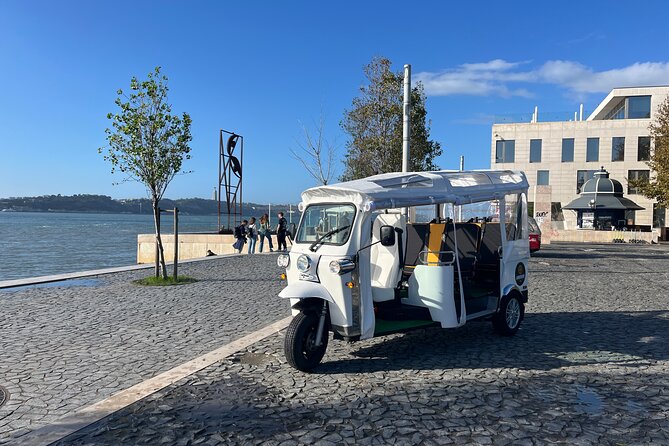 4-Hour Guided City Tour of Lisbon and Belem - Time to eat and snack: Time Out Market without the chaos