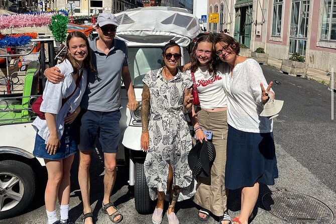 4-Hour Lisbon Highlights: Discover the best by TukTuk - Getting Oriented With Catarina (and a Pace That Fits)