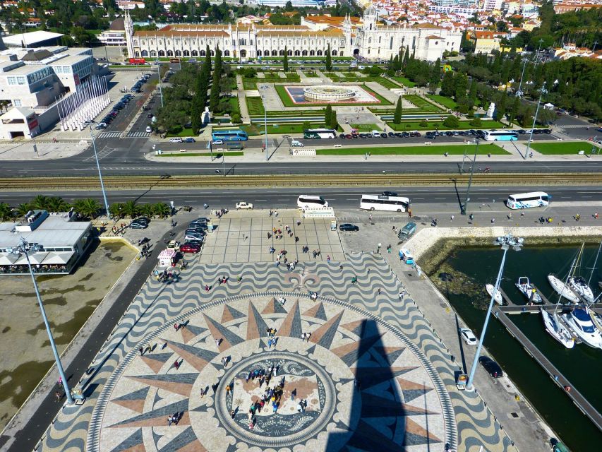 4-hour sightseeing TukTuk Tour Lisbon - Belém Free Pickup - 360º Photo Opportunities Without the Hustle