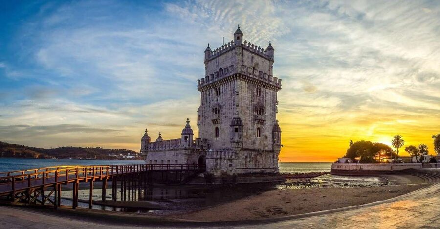 4-hour sightseeing TukTuk Tour Lisbon - Belém Free Pickup - From R. do Comércio to Your Hotel Drop-Off