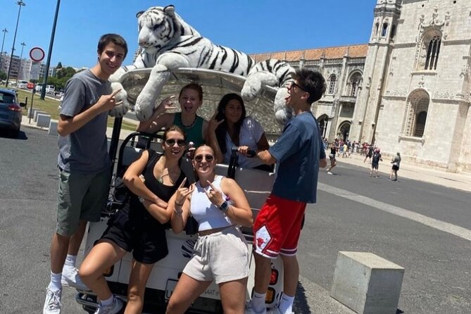 4-hour Tuk Tuk Tour of Belém, City Center, and Lisbon's Old Town - Stop 2: Miradouro de Santa Luzia (Alfama, Fado Museum, and the Tagus)