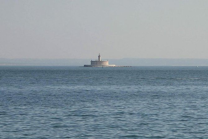 4 Hours Private Sailing Trip to Oeiras Beach - Oeiras plan: swim and sunbathe or head to the Marina