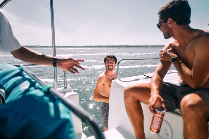 4 Hours Private Tour with Dives in Catamaran in Lisbon - Oeiras anchored break: swim time, warm weather, and cocktails if you want