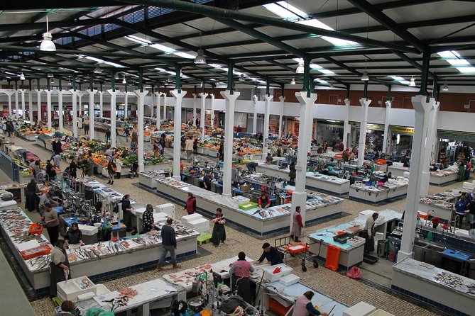 A Day of Tastes, Views & Heritage, tour from Lisbon - Mercado do Livramento in Setúbal: learn the fish story on azulejo walls