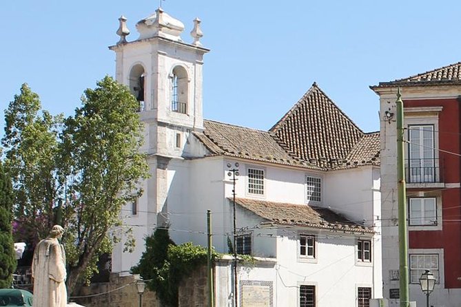 A Walking Tour of Old Lisbon - What the group size and pace really change for you