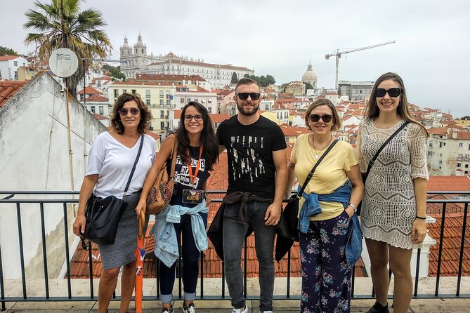 Alfama and Mouraria Tour - The oldest neighbourhoods in Lisbon - Lisbon Cathedral and the National Pantheon: two layers of Lisbon identity