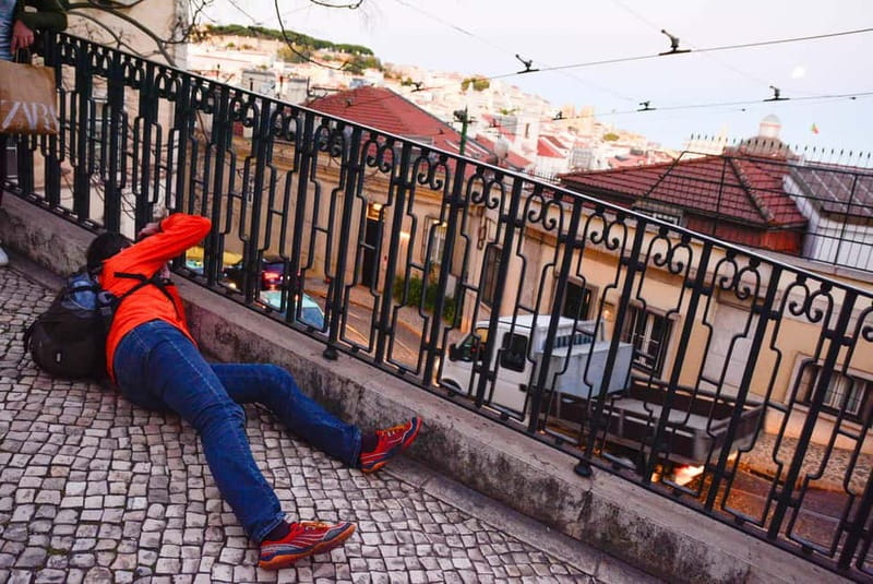 Alfama Photo Walk: Lisbon Photography Tour with a Local - Key things you’ll notice fast