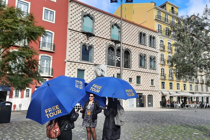 Alfama Tour in Lisbon Old Town - Stop 8 and 9: Miradouro de Santo Estevao and Miradouro das Portas do Sol