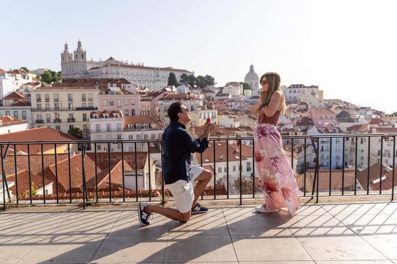 Alfama: Unforgettable Photoshoot Experience with a Local - Nelson’s style: friendly guidance, local stories, and timing