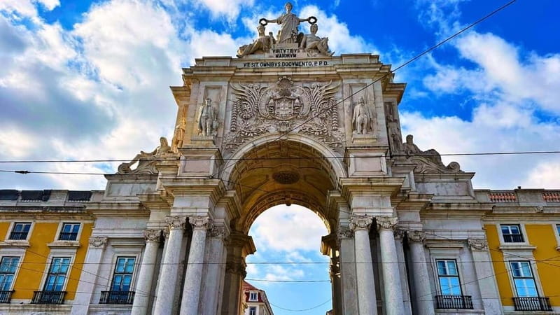 All Historical Lisbon Tuk Tuk Tour - Alfama and São Vicente: flea market energy, then miradouros