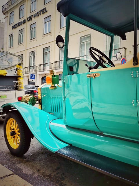 Antique Car Tour - A Colourful Electric Antique Car in Lisbon’s Steep Streets