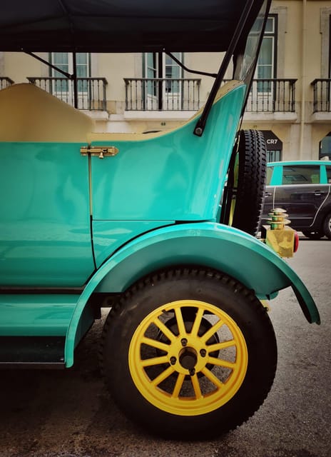 Antique Car Tour - Your Local Guide Makes the Difference (Tiago, Bernardo, and the Lisbon Angle)