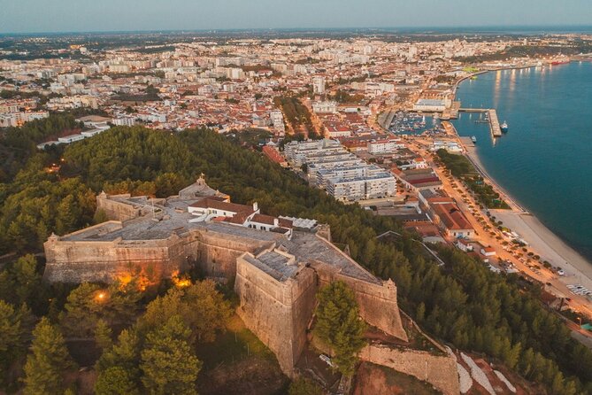 Arrabida and Bacalhoa Wine Tasting Private Tour from Lisbon - The big real-world risk: guide style and meal control