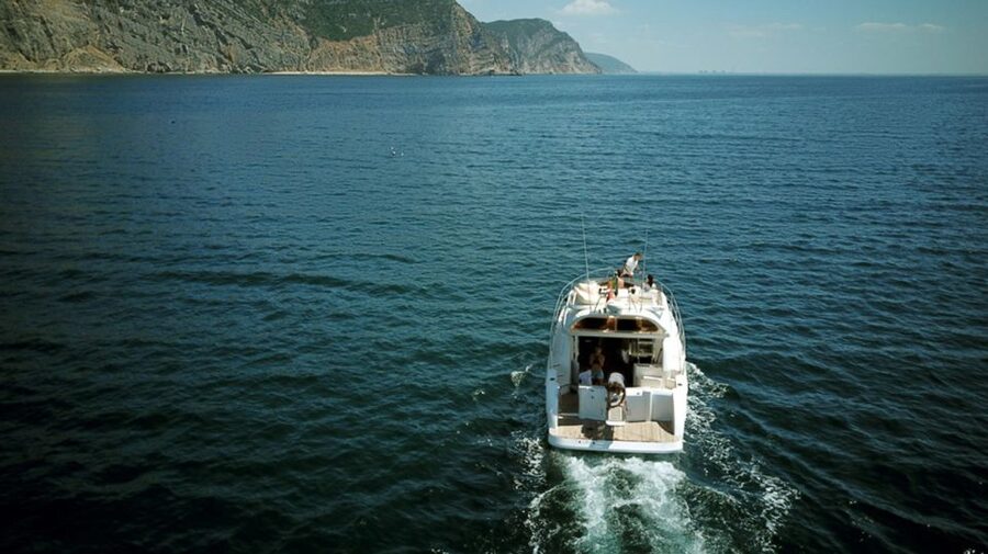 Arrábida Full-Day Yacht Tour from Lisbon - What to pack (and what to expect from the sea)