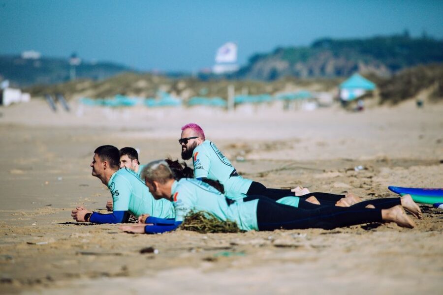 Aulas de Surf/Surf Lesson - Lisboa - Getting Ready: Where You Meet and What to Bring