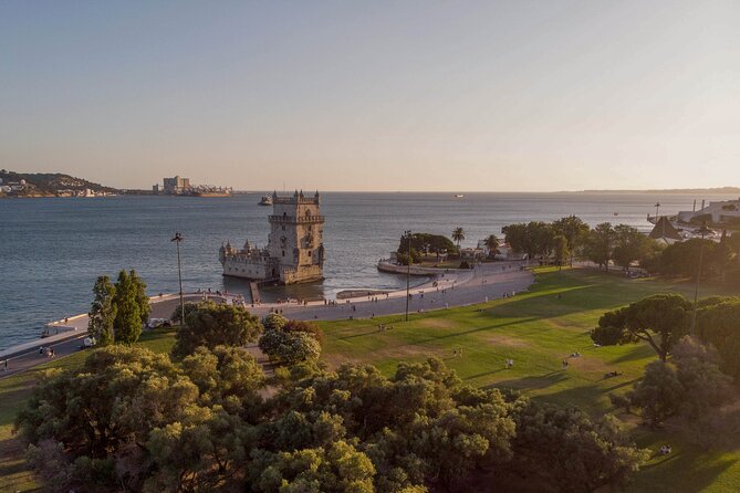 Authentic Lisbon: 4h Tuk Tuk Tour of Lisbon and Belém Secret Gems - Rossio Square to the first viewpoint: a fast start that pays off