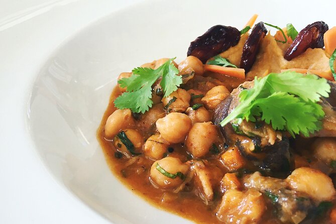Award-Winning One-of-a-Kind Garum & Seafood Lisbon Food Tour - Stop 2: Praça do Comércio and the Preserving-Lab Style Tasting
