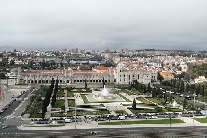 Belém and Jerónimos Monastery Private Walking Tour & Ticket - Padrão dos Descobrimentos: 30 minutes of symbols over the Tagus