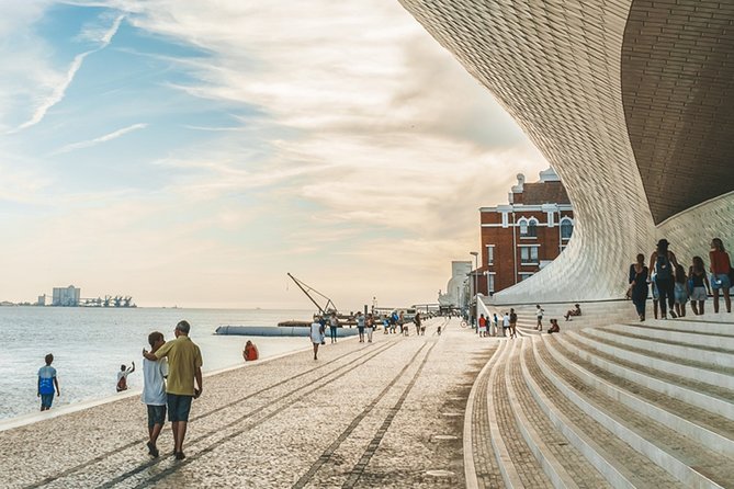 Belém Experience - Padrão dos Descobrimentos: The 52-Meter Monument Stop (Admission Not Included)