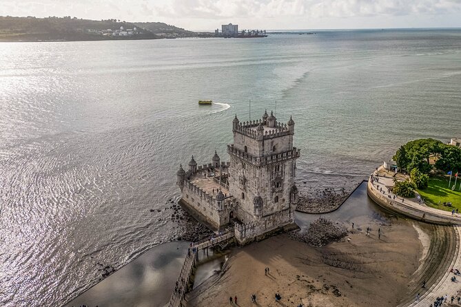 Belém in 2h: History, Monuments and Pastries by Tuk Tuk - The guide experience: what makes Rui’s style matter