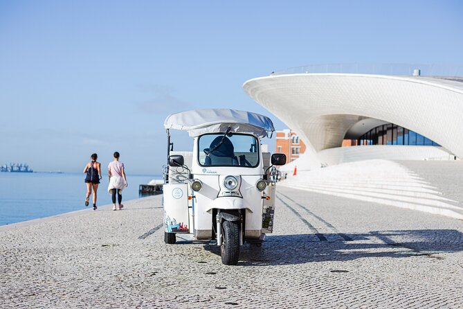 Belém Private Tuktuk Tour - Urban art and the official residence: the in-between sights you might miss