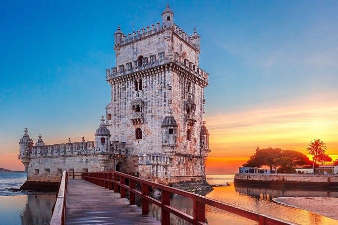 Belem Tuk Tuk Tour - From Praça da Figueira to the coast: getting your bearings early