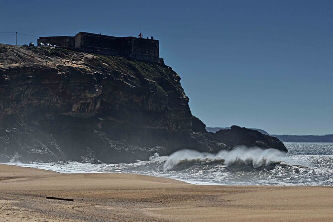 Best of Nazaré Tour - Small group size and live commentary: why it changes everything