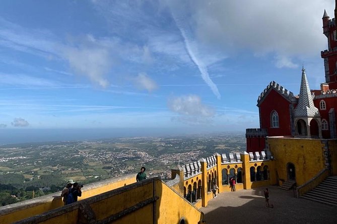 Best Of Sintra & Cascais with Locals - Pickup, private guiding, and why the start time matters