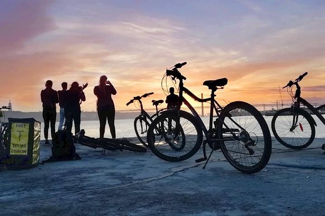 Bike Tours Lisbon - Center of Lisbon to Belém - The Tagus route: 25 de Abril and Portugal’s age of exploration