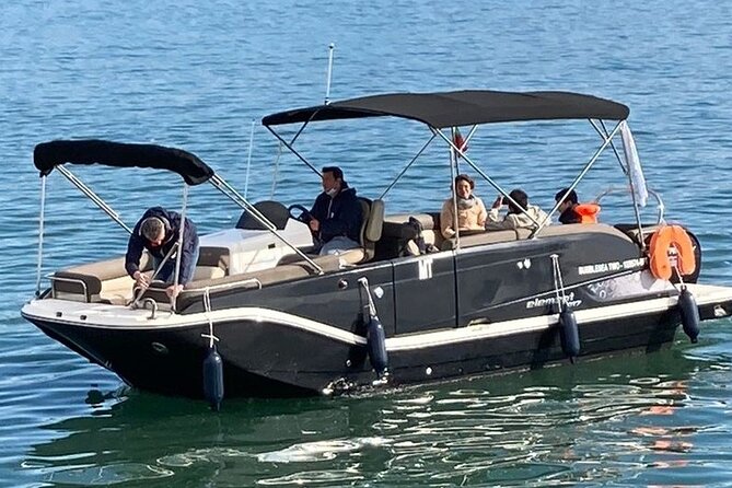Boat Cruise with Champagne - Portuguese Fisheries Company ruins, Jardim do Rio, and Cacilhas viewpoints