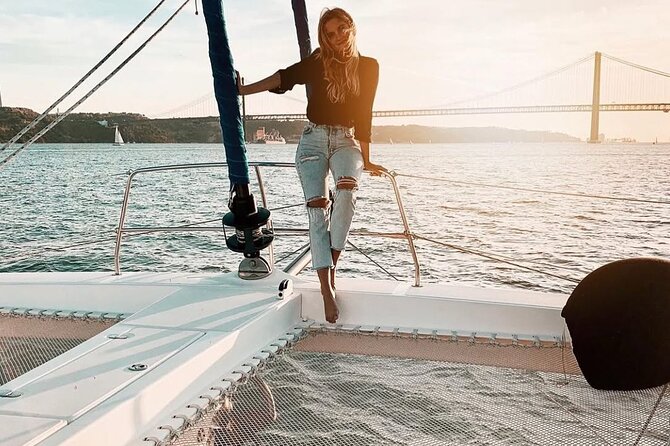 Boat Rental on a Luxurious Catamaran in Lisbon - The 2-hour Tagus route: what you’ll see as you pass each landmark