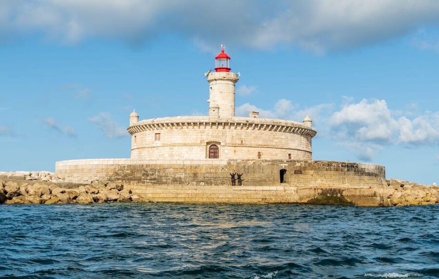 Boat tour: charming Cascais Coast to Lisbon lighthouse - Fort of São Julião da Barra: the entrance that guarded Lisbon