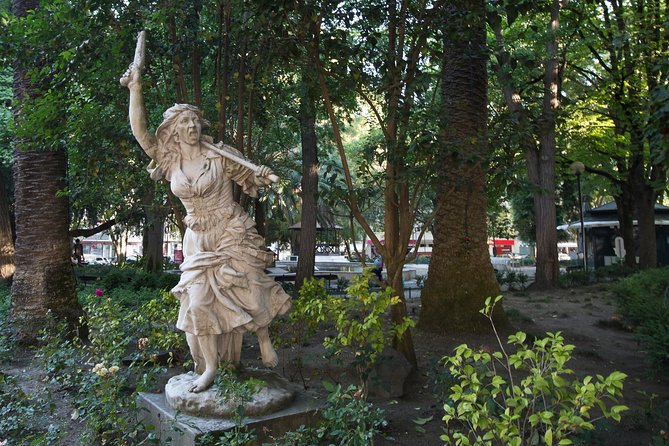 Campo de Ourique, Lisbon Coolest Quarter - Private Walking Tour - Your Private Guide and the Photography Edge