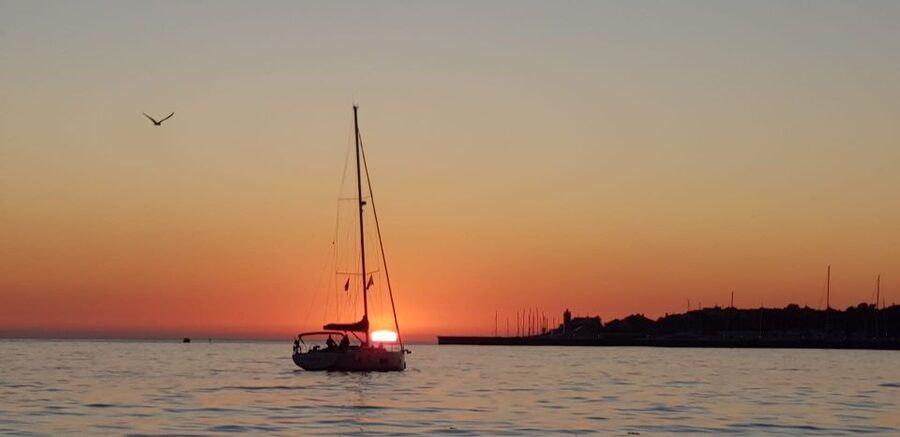 Cascais: 2-Hour Private Luxury Sunset Cruise with a Drink - How the Route Works: Cabo da Roca vs. the Beaches of Cascais, Estoril, Parede