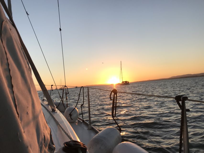 Cascais: 2-Hour Private Luxury Sunset Cruise with a Drink - Price and Value: What $619 per Group Really Means