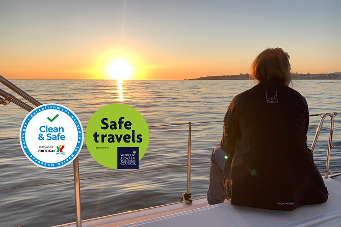 Cascais Private Luxury Sunset 2h Cruise with a drink - From Cascais Marina Out to the Coast